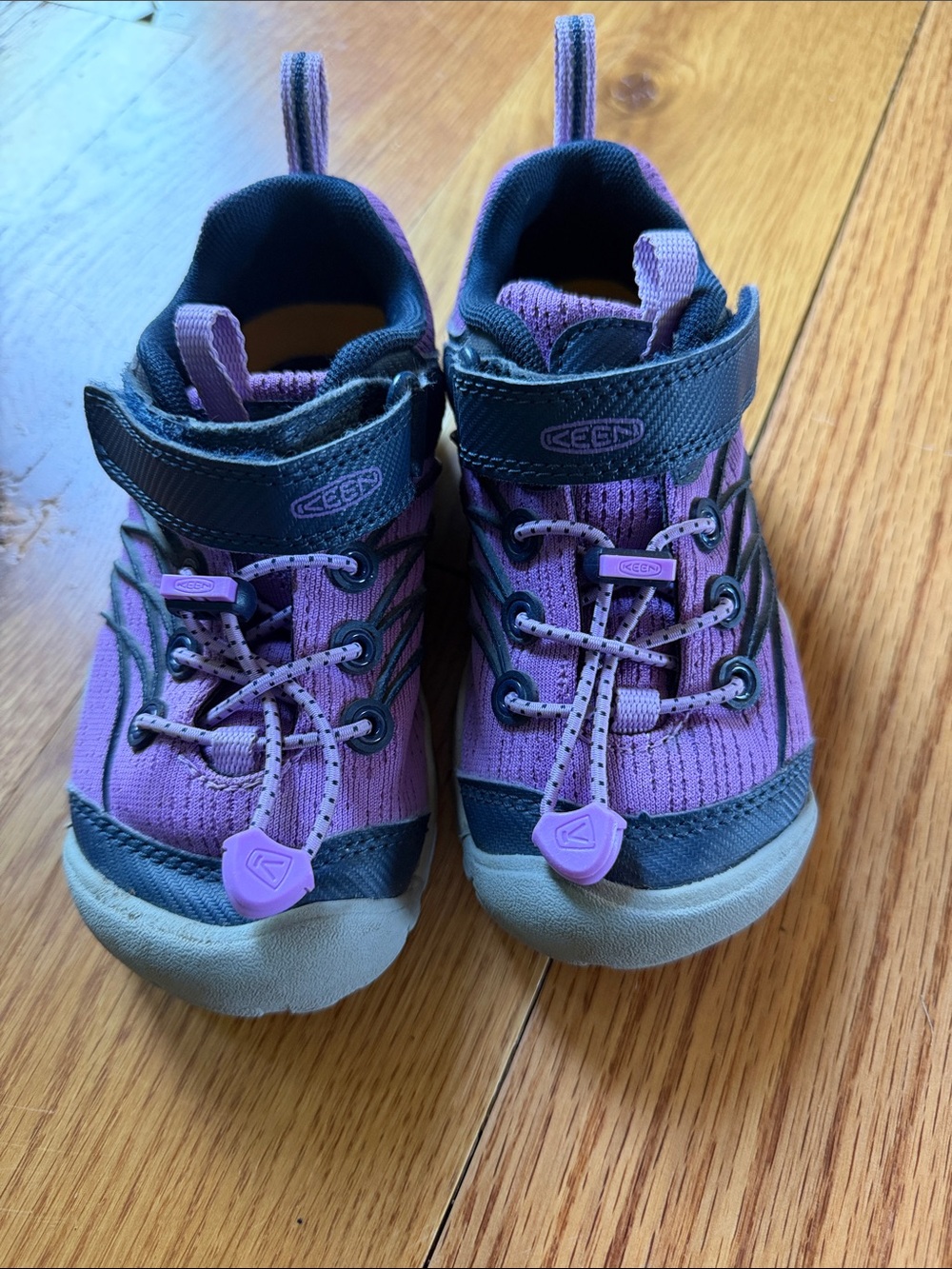 Keen purple 10T hikers NWOT!  💜
